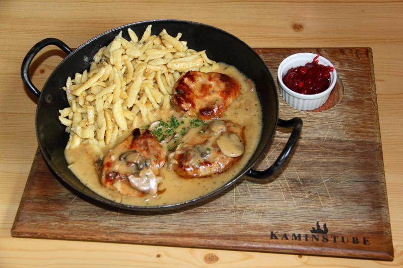 Hotel Garni - Restaurant Kaminstube Sankt Anton am Arlberg Esterno foto