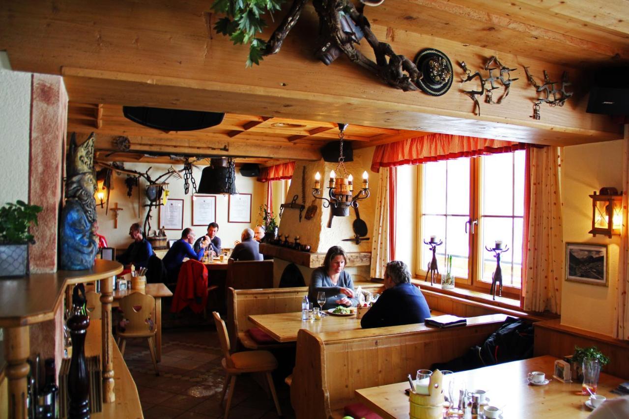 Hotel Garni - Restaurant Kaminstube Sankt Anton am Arlberg Esterno foto