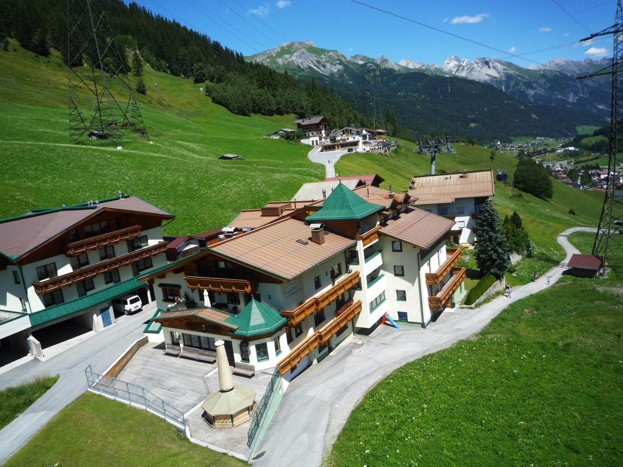 Hotel Garni - Restaurant Kaminstube Sankt Anton am Arlberg Esterno foto