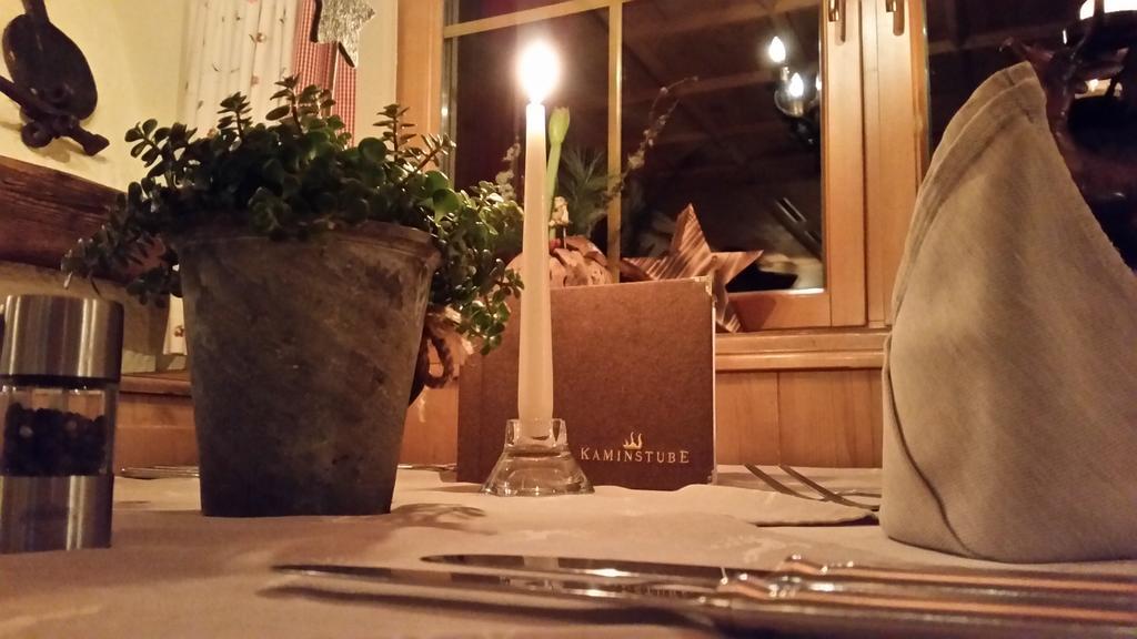 Hotel Garni - Restaurant Kaminstube Sankt Anton am Arlberg Esterno foto